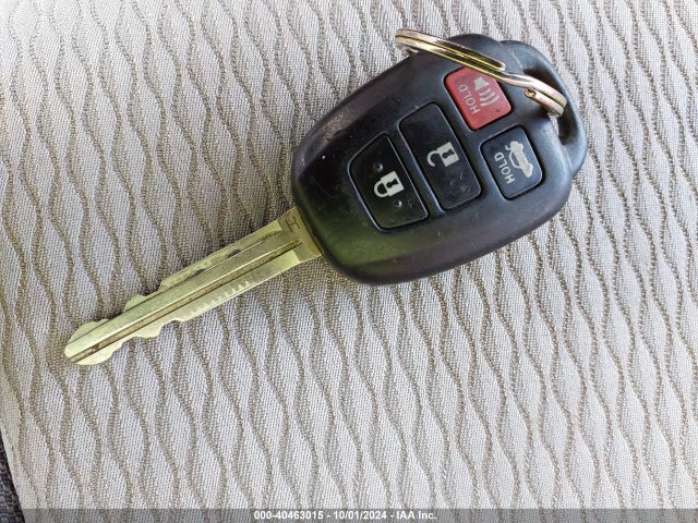 Toyota COROLLA LE 2019 5YFBURHE2KP877504 Image 11