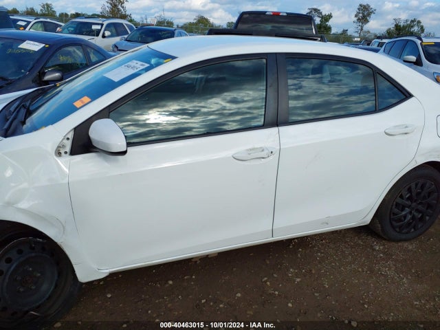 Toyota COROLLA LE 2019 5YFBURHE2KP877504 Image 14