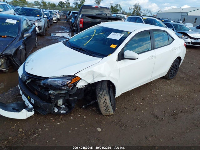 Toyota COROLLA LE 2019 5YFBURHE2KP877504 Image 2