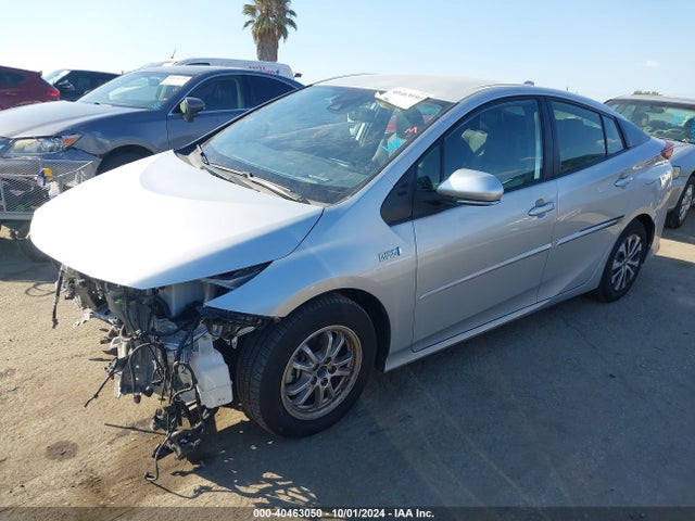 Toyota Prius Prime Limited 2021 JTDKAMFP8M3189096 Image 2