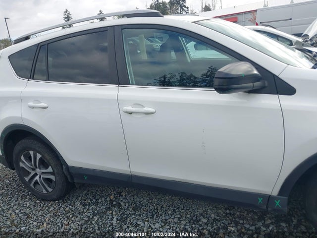 Toyota RAV4 LE 2017 2T3BFREV4HW662980 Image 13