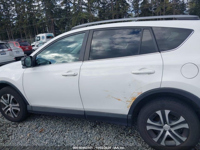 Toyota RAV4 LE 2017 2T3BFREV4HW662980 Image 14