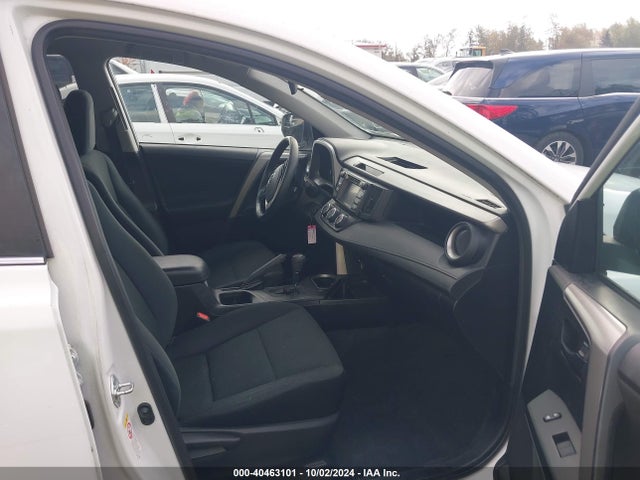 Toyota RAV4 LE 2017 2T3BFREV4HW662980 Image 5