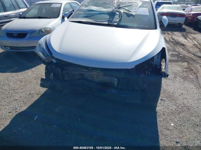KM8SNDHF7HU253293 Hyundai Santa Fe Se