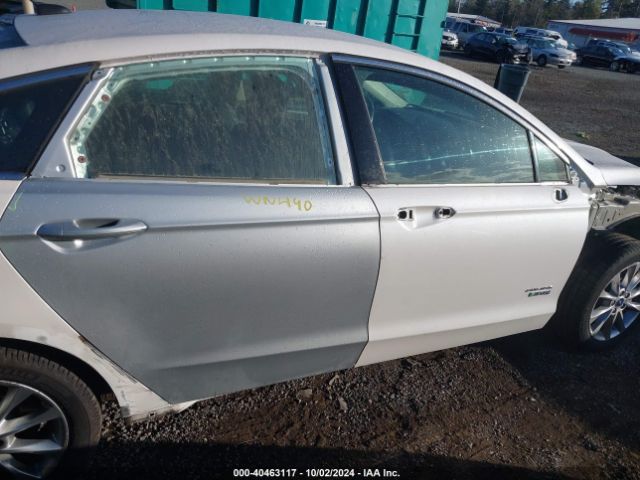 3FA6P0PU8HR229896 Ford Fusion Energi Se Luxury