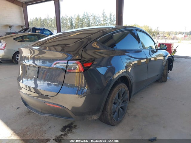 2024 TESLA MODEL Y 7SAYGDEE2RF179699 Photo 3