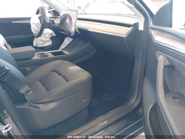 2024 TESLA MODEL Y 7SAYGDEE2RF179699 Photo 4