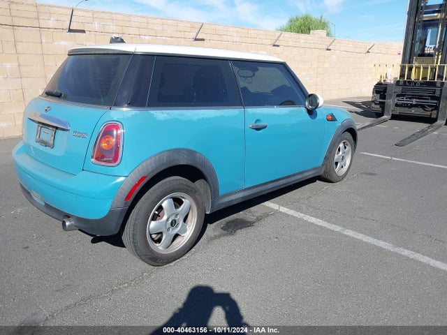 2009 MINI COOPER WMWMF33589TW74074 Photo 3