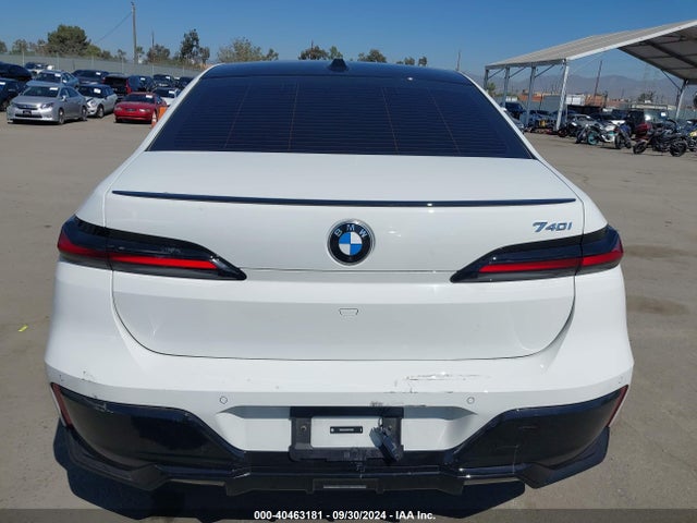 WBA23EH03RCP97807 BMW 740 I