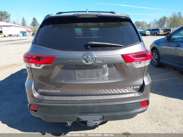 Toyota Highlander Xle 2019 5TDJZRFH7KS569519 Image 17