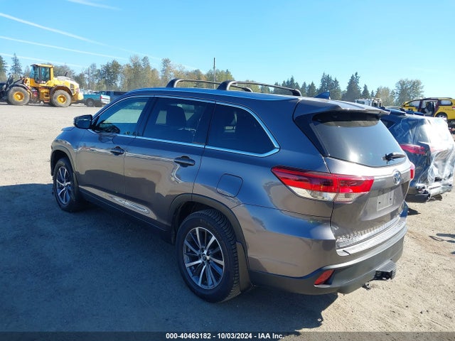 Toyota Highlander Xle 2019 5TDJZRFH7KS569519 Image 3