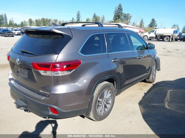 Toyota Highlander Xle 2019 5TDJZRFH7KS569519 Image 4