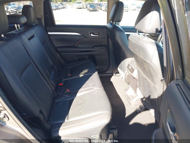 Toyota Highlander Xle 2019 5TDJZRFH7KS569519 Image 8
