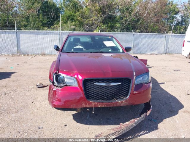2C3CCAAGXKH738820 Chrysler 300 Touring