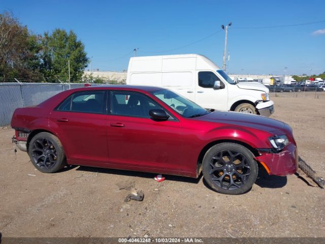 2C3CCAAGXKH738820 Chrysler 300 Touring