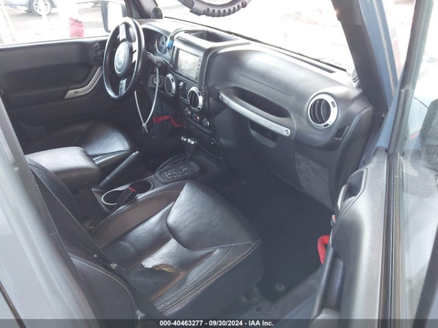 1C4BJWEG0EL128887 Jeep Wrangler Unlimited Sahara