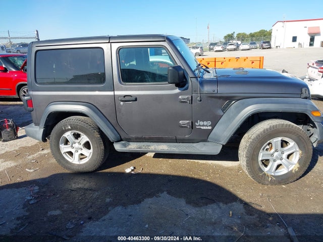 1C4GJXAG6JW284765 Jeep Wrangler Sport S 4x4