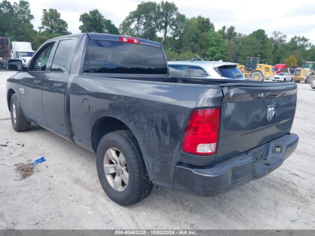 1C6RR6FG7JS202206 RAM 1500 Express Quad Cab 4x2 6'4 Box
