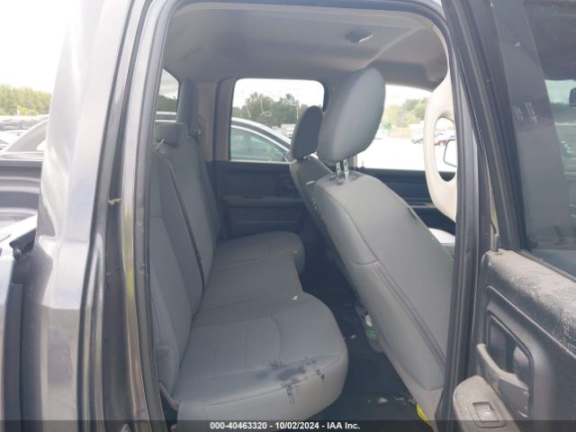 1C6RR6FG7JS202206 RAM 1500 Express Quad Cab 4x2 6'4 Box