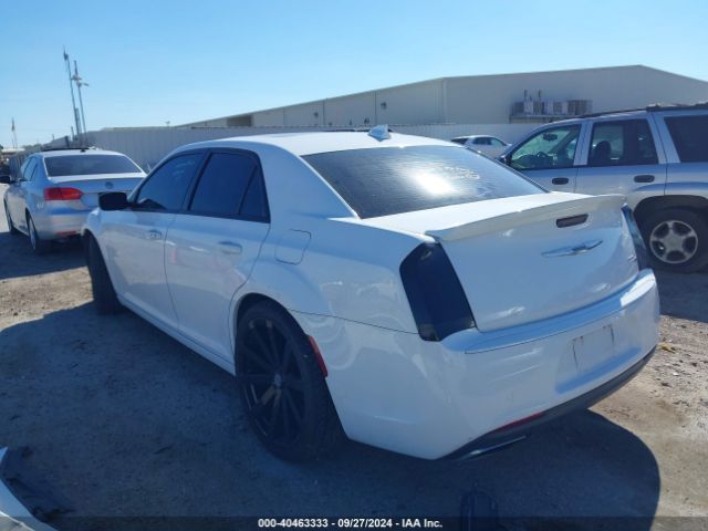 2C3CCABG9FH767083 Chrysler 300 300s