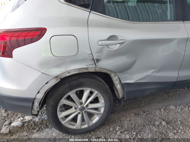 JN1BJ1CP0KW229608 Nissan Rogue Sport S