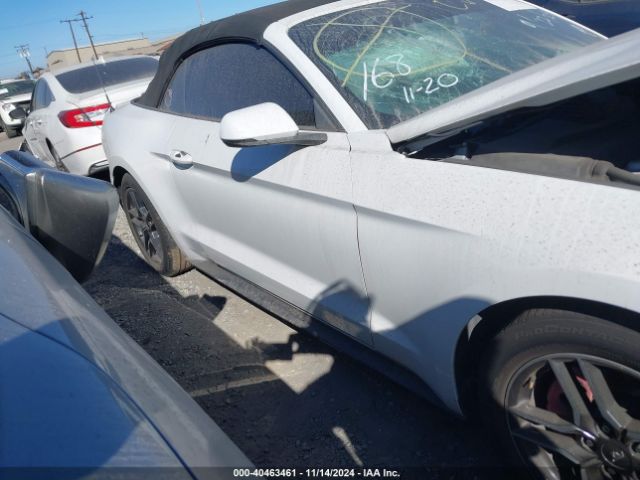 1FATP8UH6J5142838 Ford Mustang