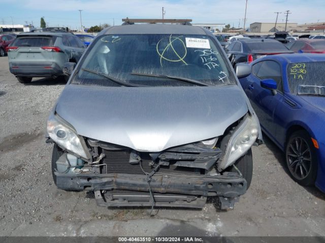 5TDKZ3DC7JS919500 Toyota Sienna Le 8 Passenger