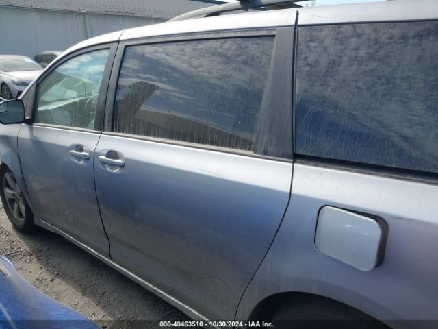 5TDKZ3DC7JS919500 Toyota Sienna Le 8 Passenger