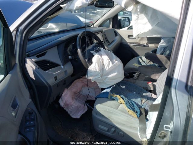 5TDKZ3DC7JS919500 Toyota Sienna Le 8 Passenger