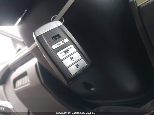 JH4KC1F52JC001142 Acura RLX