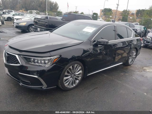 JH4KC1F52JC001142 Acura RLX