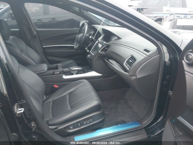 JH4KC1F52JC001142 Acura RLX