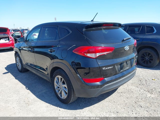 Hyundai TUCSON SE 2018 KM8J2CA40JU625389 Image 3