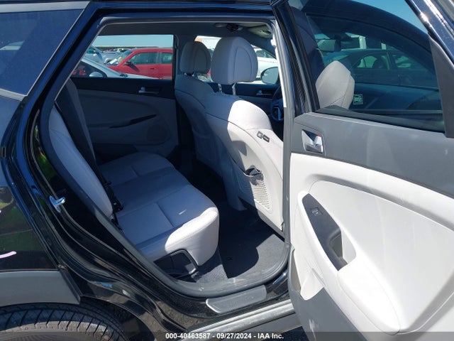 Hyundai TUCSON SE 2018 KM8J2CA40JU625389 Image 8