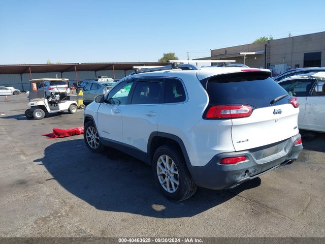 Jeep Cherokee Latitude 2015 1C4PJMCS0FW755610 Image 3