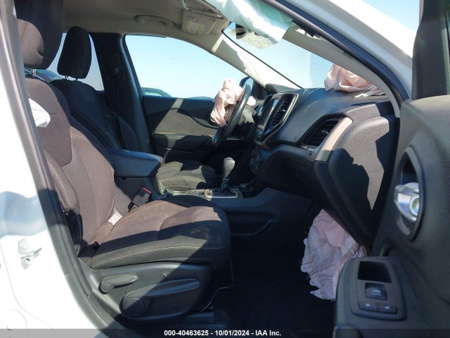 Jeep Cherokee Latitude 2015 1C4PJMCS0FW755610 Image 5