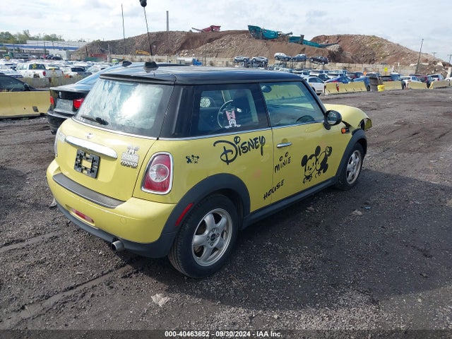 2011 MINI COOPER WMWSU3C57BT094737 Photo 3
