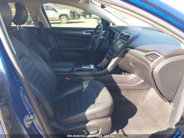 3FA6P0T92HR279596 Ford FUSION SE