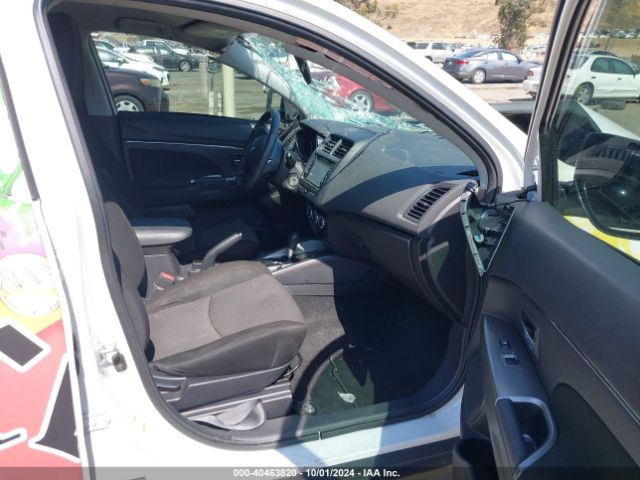 2018 MITSUBISHI OUTLANDER SPORT JA4AR3AU3JZ017492 Photo 4