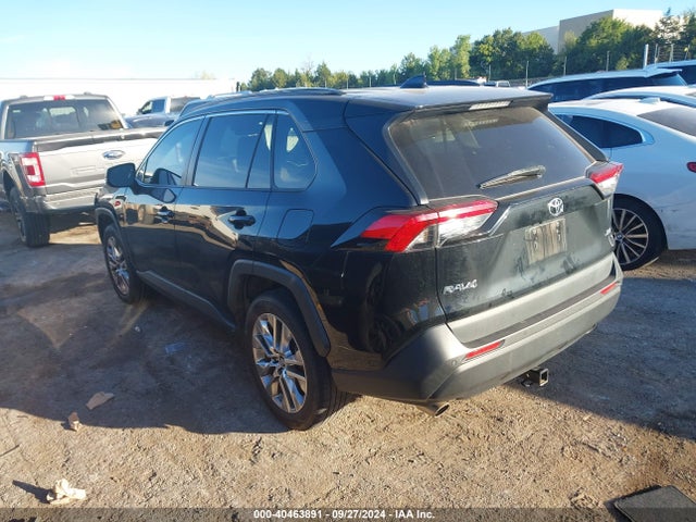 Toyota Rav4 Xle Premium 2019 2T3C1RFV4KC008748 Image 3