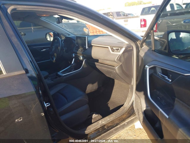 Toyota Rav4 Xle Premium 2019 2T3C1RFV4KC008748 Image 5