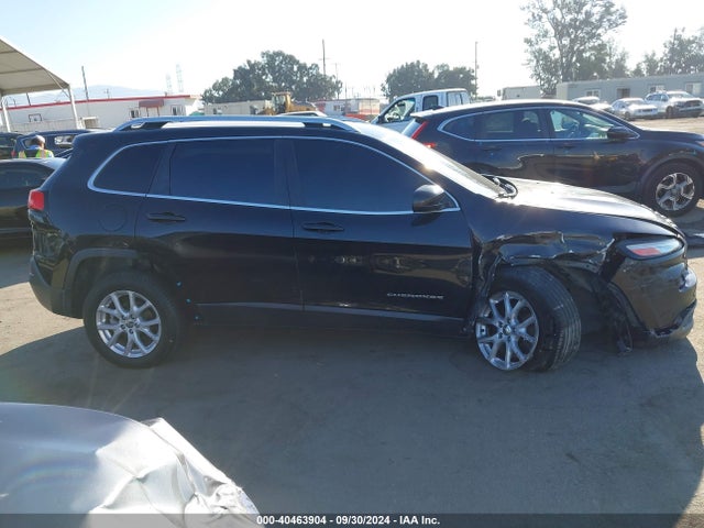 1C4PJLCB2FW536495 Jeep Cherokee Latitude