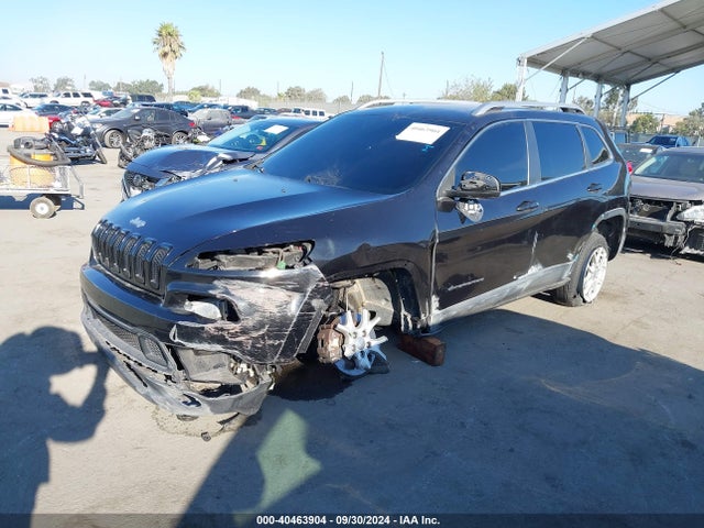 1C4PJLCB2FW536495 Jeep Cherokee Latitude