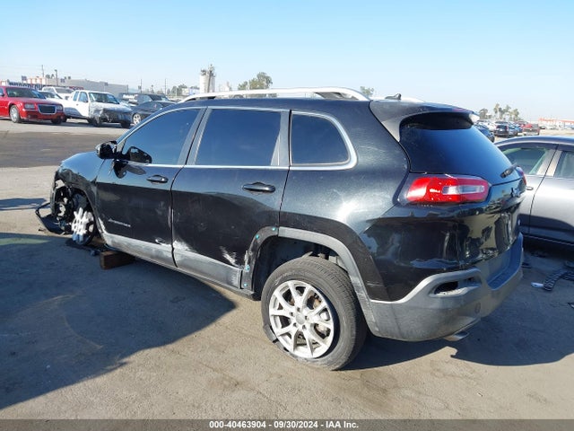 1C4PJLCB2FW536495 Jeep Cherokee Latitude