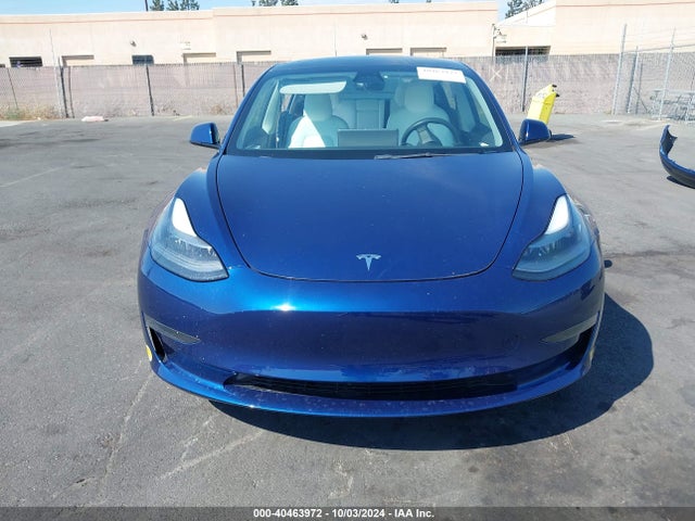5YJ3E1EA7NF137998 Tesla MODEL 3