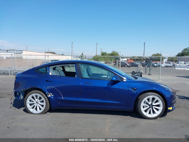 5YJ3E1EA7NF137998 Tesla MODEL 3