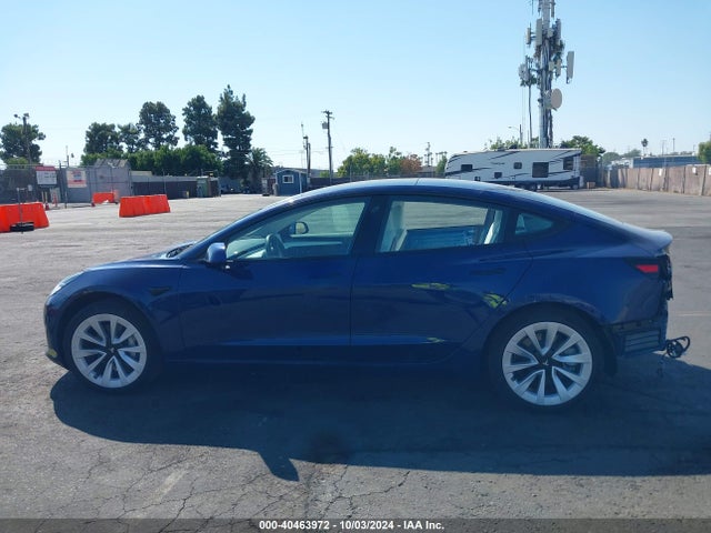5YJ3E1EA7NF137998 Tesla MODEL 3