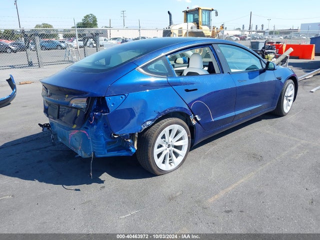 2022 TESLA MODEL 3 5YJ3E1EA7NF137998 Photo 3