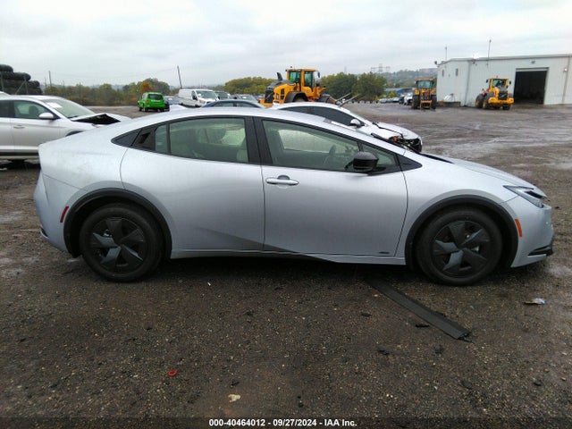 Toyota Prius Le Awd-e 2024 JTDADABU8R3016084 Image 13