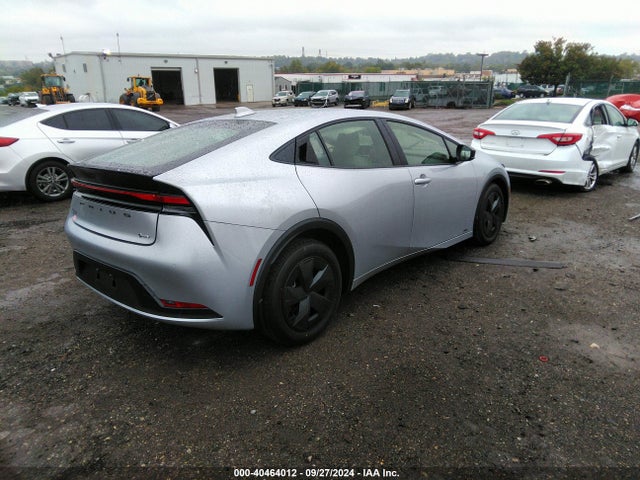 Toyota Prius Le Awd-e 2024 JTDADABU8R3016084 Image 4